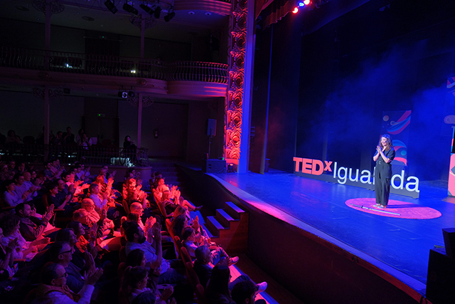 TEDxIgualada - Raquel Riba Rossy - Lola Vendetta - Foto Carles Ramos