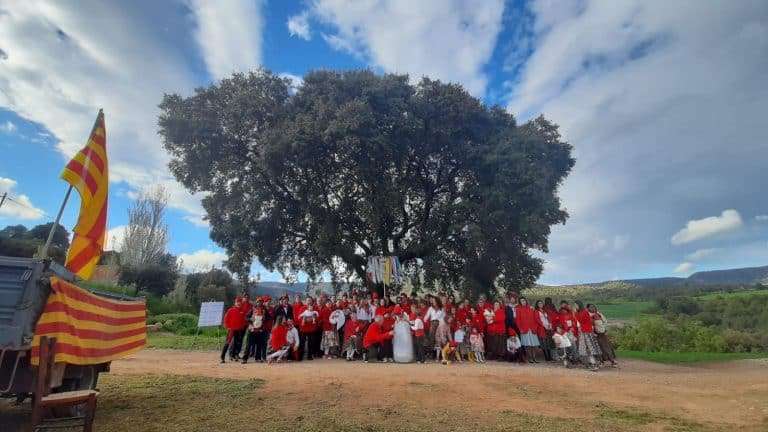 El grup de cantaires de les caramelles d'Òdena el 2025.